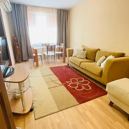 Lovely By The Sea Garden Apartment *